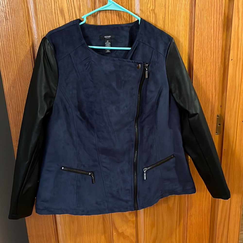 Alfani, Navy suede and faux black leather sleeves jacket, size 0x.